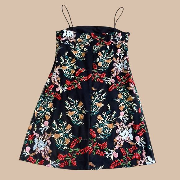 Urban Outfitters UO Embroidered Ponte Straight Neck Mini Dress XS - Picture 8 of 13